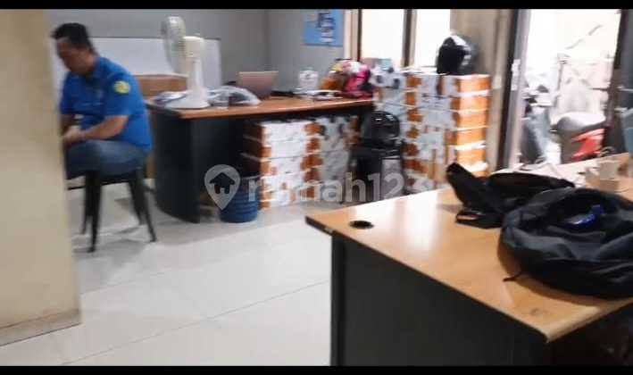 For Rent Ex-Office House, Spacious Parking, Cipedes, Near Pasteur and Sukajadi 2