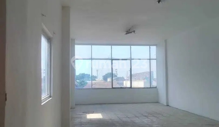 For Rent: Ready-to-Use Shop House in a Strategic Location at Sayap Pajajaran, Bandung