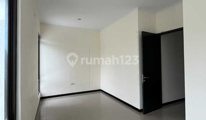 For Sale New Minimalist House in Taman Kopo Indah 5 2