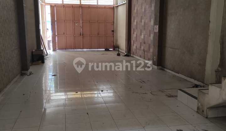 Di sewakan Ruko 4.5 Lantai Lokasi Strategis di Tengah Kota 2