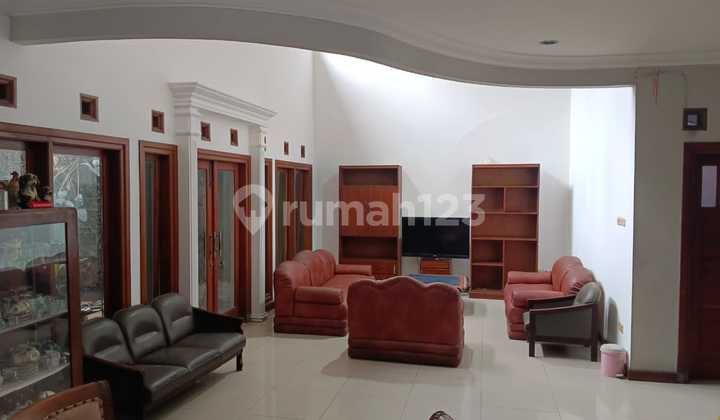 Dijual Rumah 2 Lantai Terawat di Sayap Tegalega Bandung