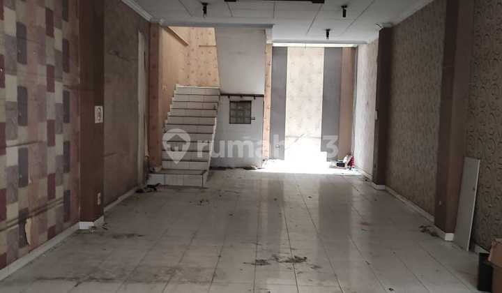 Di sewakan Ruko 4.5 Lantai Lokasi Strategis di Tengah Kota 1