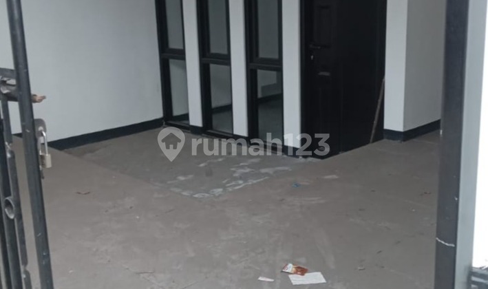 Di Jual   Rumah 2 lantai lokasi dekat Borma Cikutra