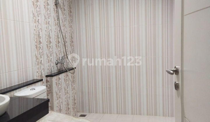 Dijual Rumah Di Pik 1, Kano Indah 2