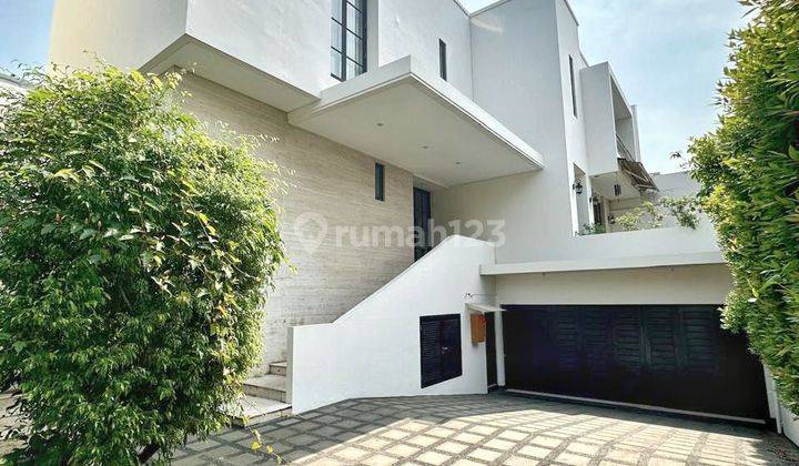 Rumah Cantik Dalam Town House 428m2 Pejaten