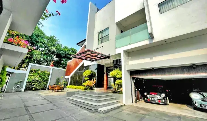 ( Price Drop ! ) A Modern Luxurious House Prime Tebet  1