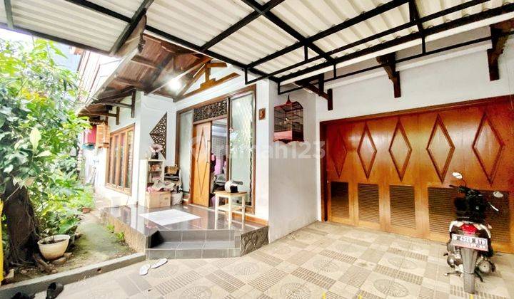 Jalan Lebar Area Tenang Rumah Bagus Jual Cepat 2