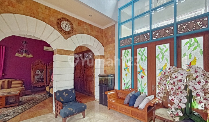 Best Price! Taman Duren Sawit Rumah Cantik Dalam Komplek Nyaman Aman Dengan Swimming Pool 2