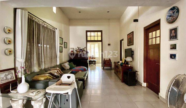 Rumah Kolonial Terawat Area Jalan Semboja Jual Cepat 2