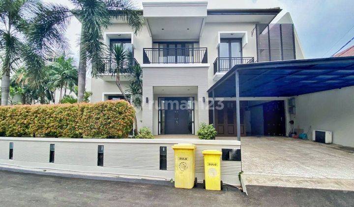 Rumah Cantik Dengan Pool Luas 685m Dalam Cluster Nyaman 2