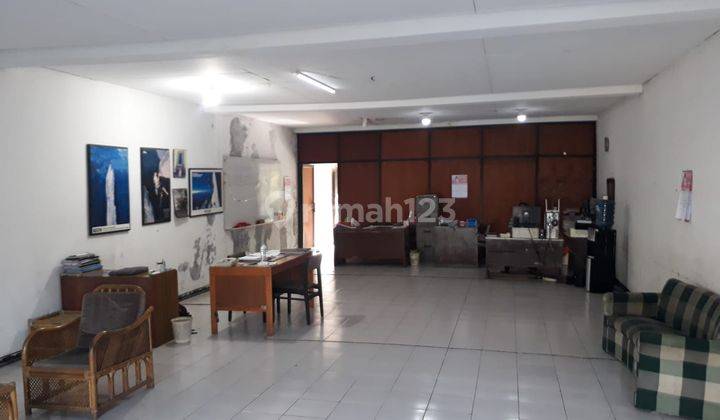 Dijual Ruang Usaha Strategis di Surya Sumantri Bandung 7