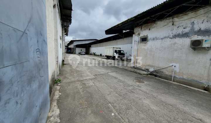 Joint Warehouse on Jatayu St., Bandung - West Java Joint Warehouse on Jatayu St., Bandung - West Java