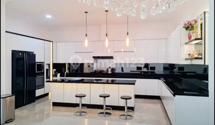 Rumah Mewah 3 Lantai Sutera Alba Alam Sutera Serpong Utara Rumah Mewah 3 Lantai Sutera Alba Alam Sutera Serpong Utara