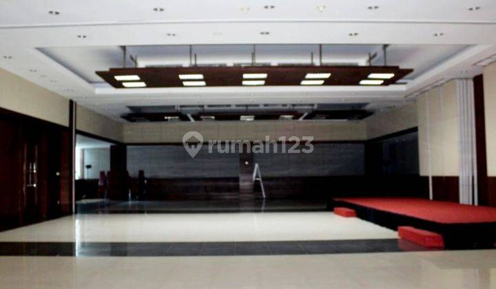 Gedung di Kebon Jeruk, Jakarta Barat zona komersil bisa untuk kantor, apartemen dan usaha lainnya 10
