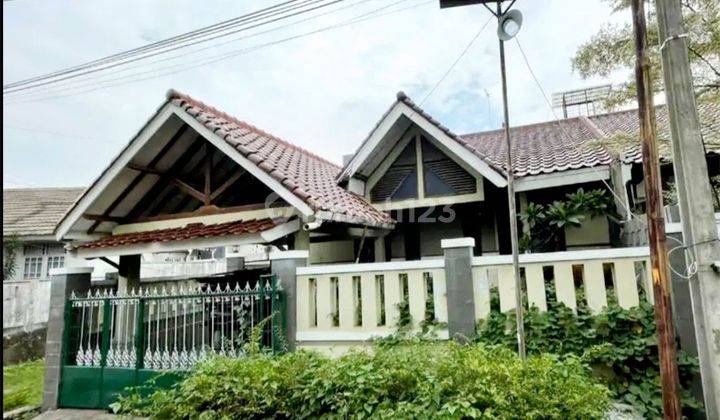 Rumah Hook Di Villa Pancoran Mas, Mampang, Depok 1