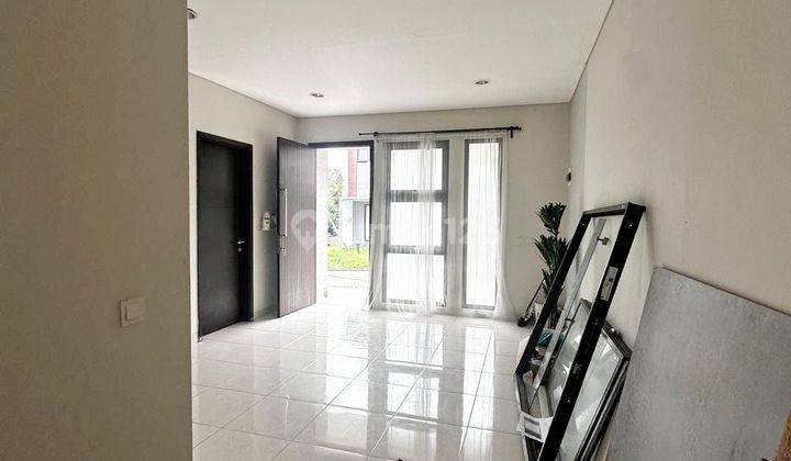 Rumah 2 Lantai Di Delatinos Bsd Tangsel 2