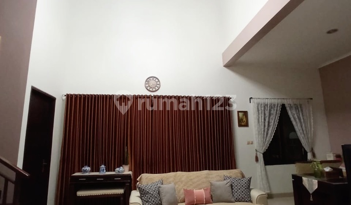 Rumah 2 Lantai Kencana Loka Bsd Tangsel 2