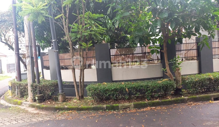 Tanah Bonus Rumah Hook Di Griya Loka Bsd Tangsel