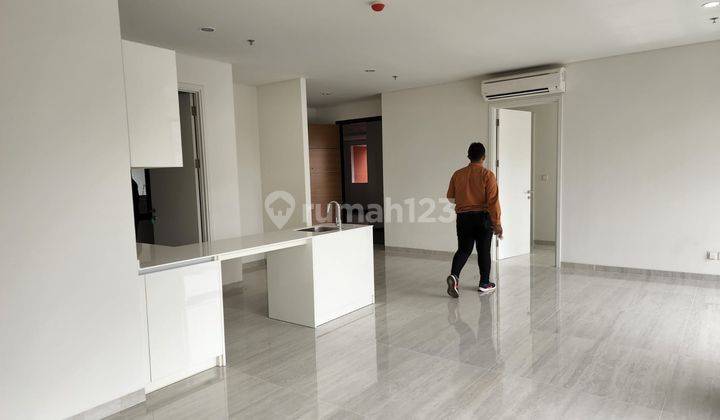 Apartement Lloyd Alam Sutera Tangerang Banten 1