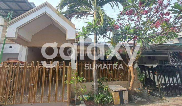 Rumah Bagus Sudah Renovasi SHM di Mulyosari Tengah, Surabaya 1