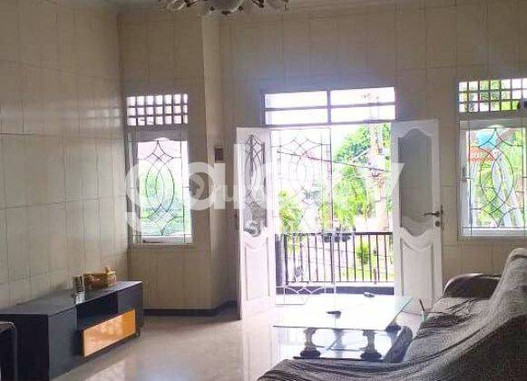 Rumah Besar Hook 2 Lantai di Delta Sari Baru, Sidoarjo 2