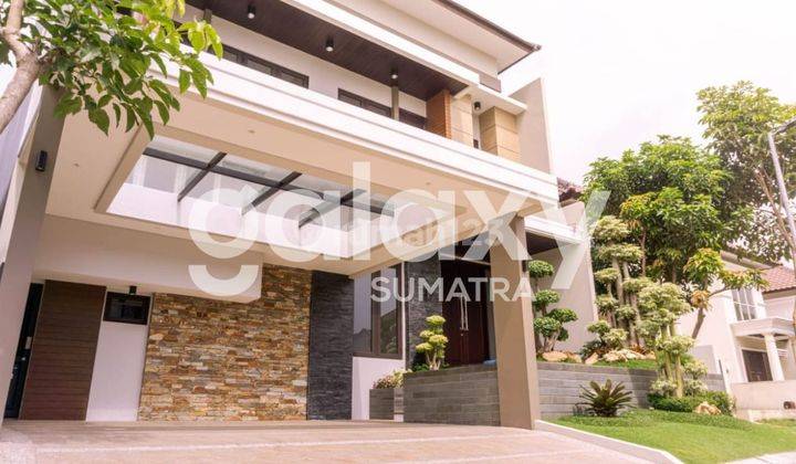 Rumah 2.5 Lantai Bagus SHM di East Emerald Mansion , Surabaya 1