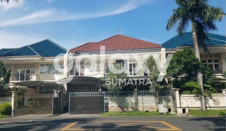 Rumah Bagus HGB di Raya Taman Gapura, Surabaya 1