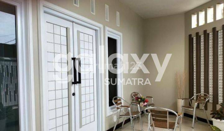 Rumah Bagus Furnished 2.5 Lantai di Delta Sari Baru, Sidoarjo 2