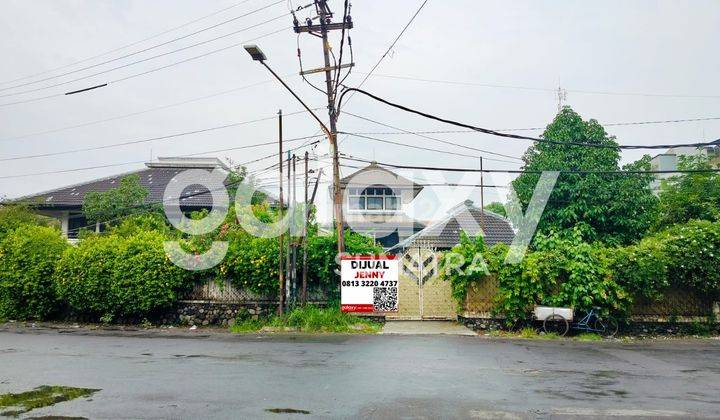Rumah 3 Lantai SHM di Jl. Raya Kupang Baru, Surabaya 1