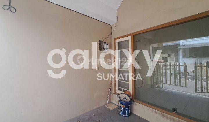 Rumah Bagus Sudah Renovasi SHM di Mulyosari Tengah, Surabaya 2