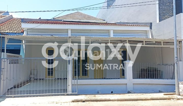 Rumah 1.5 Lantai di Klampis Semolo Barat  1