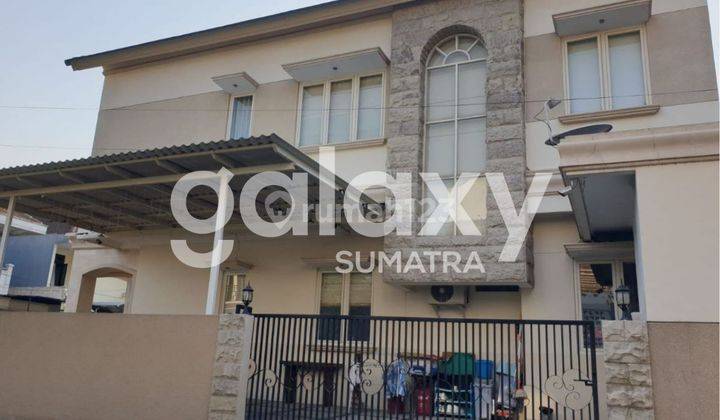 Rumah 2 Lantai Bagus SHM di Pinus Asri, Surabaya 1