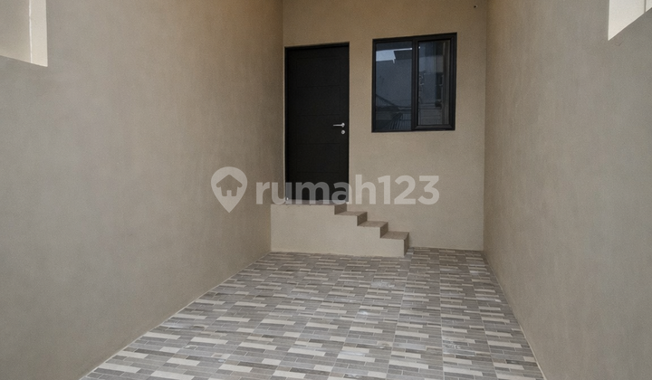 Rumah Baru 3 Lantai Akses Jalan 2 Mobil di Area Duri Kepa Jakbar 2