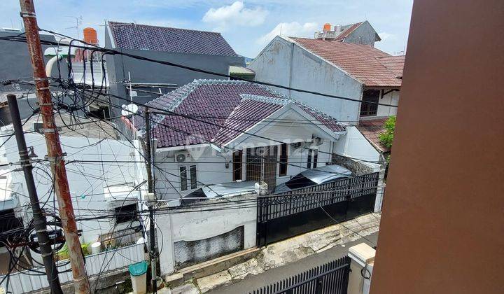 **JUAL CEPAT RUMAH BARU 3 LANTAI SISA 1 UNIT DI TOMANG JAKBAR** 2