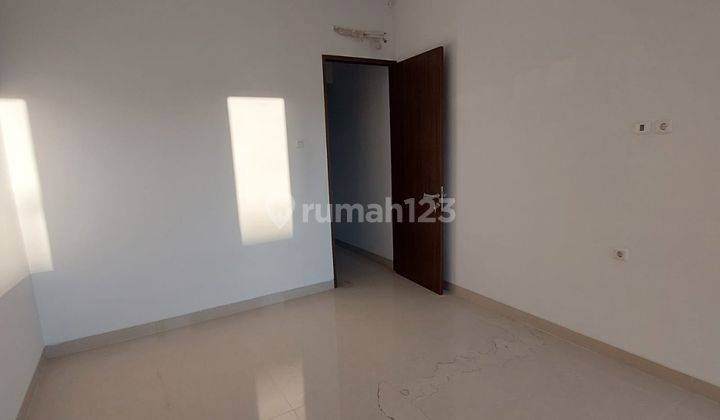 ** Rumah Di Tomang Shm 3 Lantai Baru Akses Jalan 2 Mobil** 2