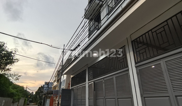 New 4-Story House in Taman Ratu, West Jakarta, Suitable for Living and Office 2