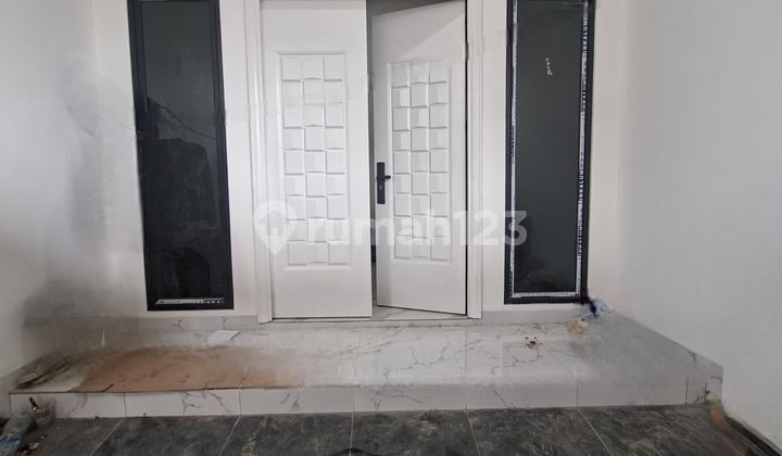 Rumah Baru 4 Lantai Bagus di Duri Kepa Area 2