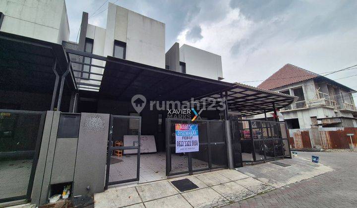 Disewakan Rumah di Darmo Harapan Indah Kosongan 1