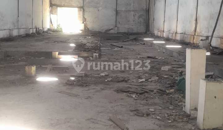 Warehouse for Sale Margomulyo Indah (Land Calculation)