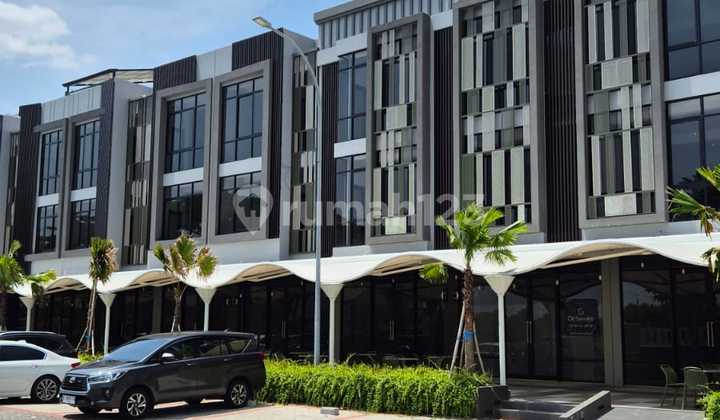 For Rent Beverly Arcade Shop House in Pakuwon City