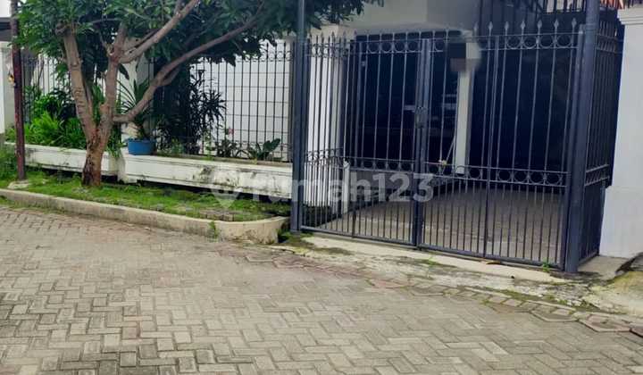 Dijual Rumah di Manyar Tirtoyoso Utara Dekat Galaxy Mall