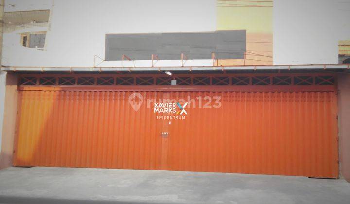 Disewakan Tempat Usaha di Baratajaya Strategis Pinggir Jalan 1