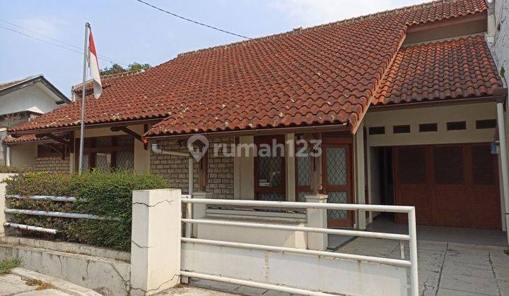 Rumah Nyaman di komplek Dosen Unpad Cigadung Bandung 1