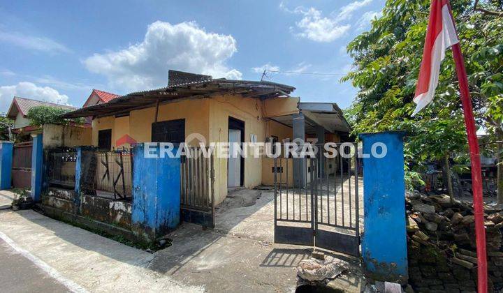 Rumah Kost Lama Strategis Kartasura 1