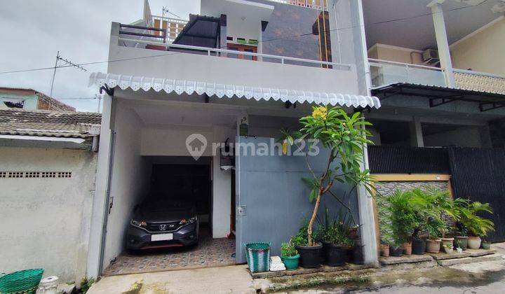 Rumah 2 Lantai Siap Huni Kawasan Solo Baru 2