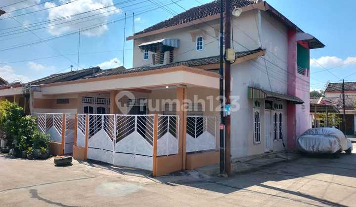 Strategic Ready-to-Live Home in Sragen 2