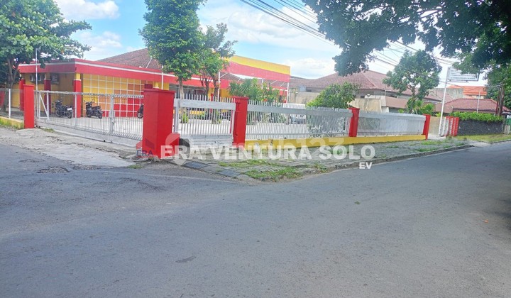 Bonus Land Strategic Building Center of Solo City Bonus Land Strategic Building Center of Solo City