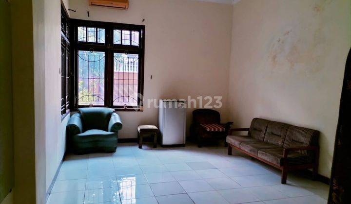 Rumah Bagus Furnished SHM di Jagalan, Jebres Solo, Surakarta 3