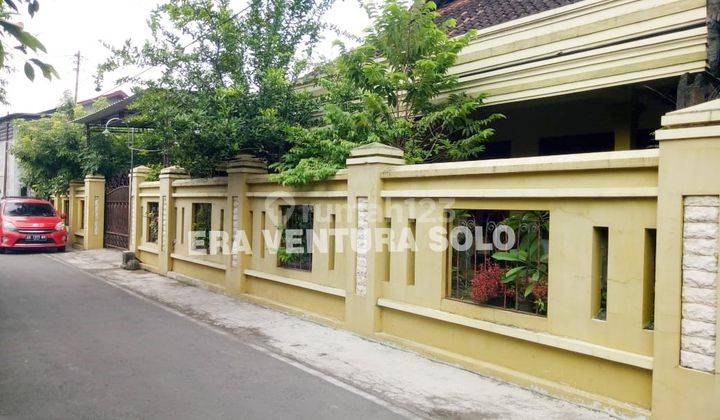 Rumah Bagus Furnished SHM di Bekonang, Sukoharjo 1