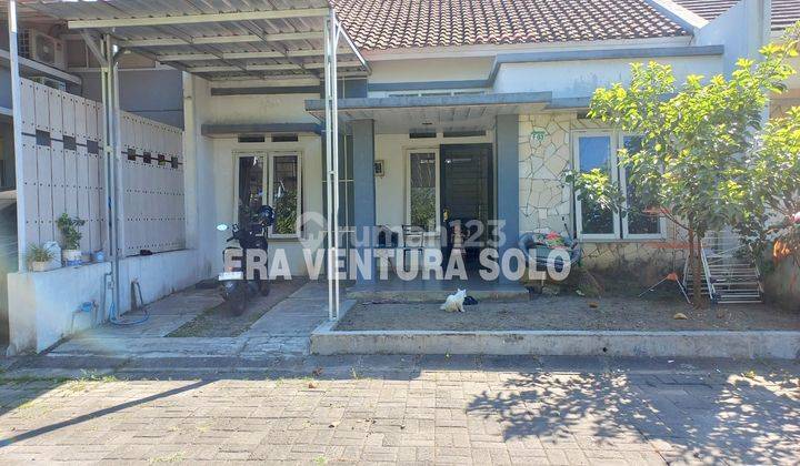 Rumah Bagus di Colomadu, Karanganyar 1